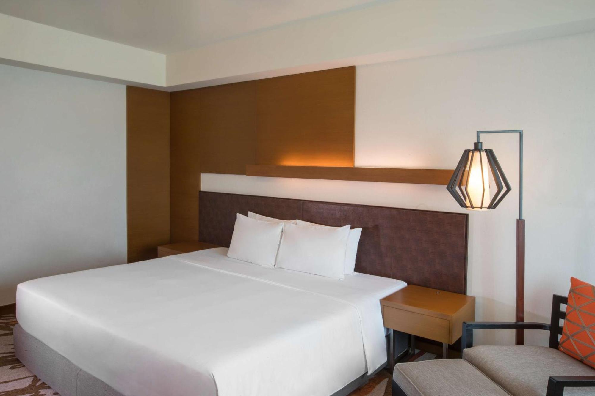 Radisson Blu Cebu Ξενοδοχείο Εξωτερικό φωτογραφία A bedroom at the hotel