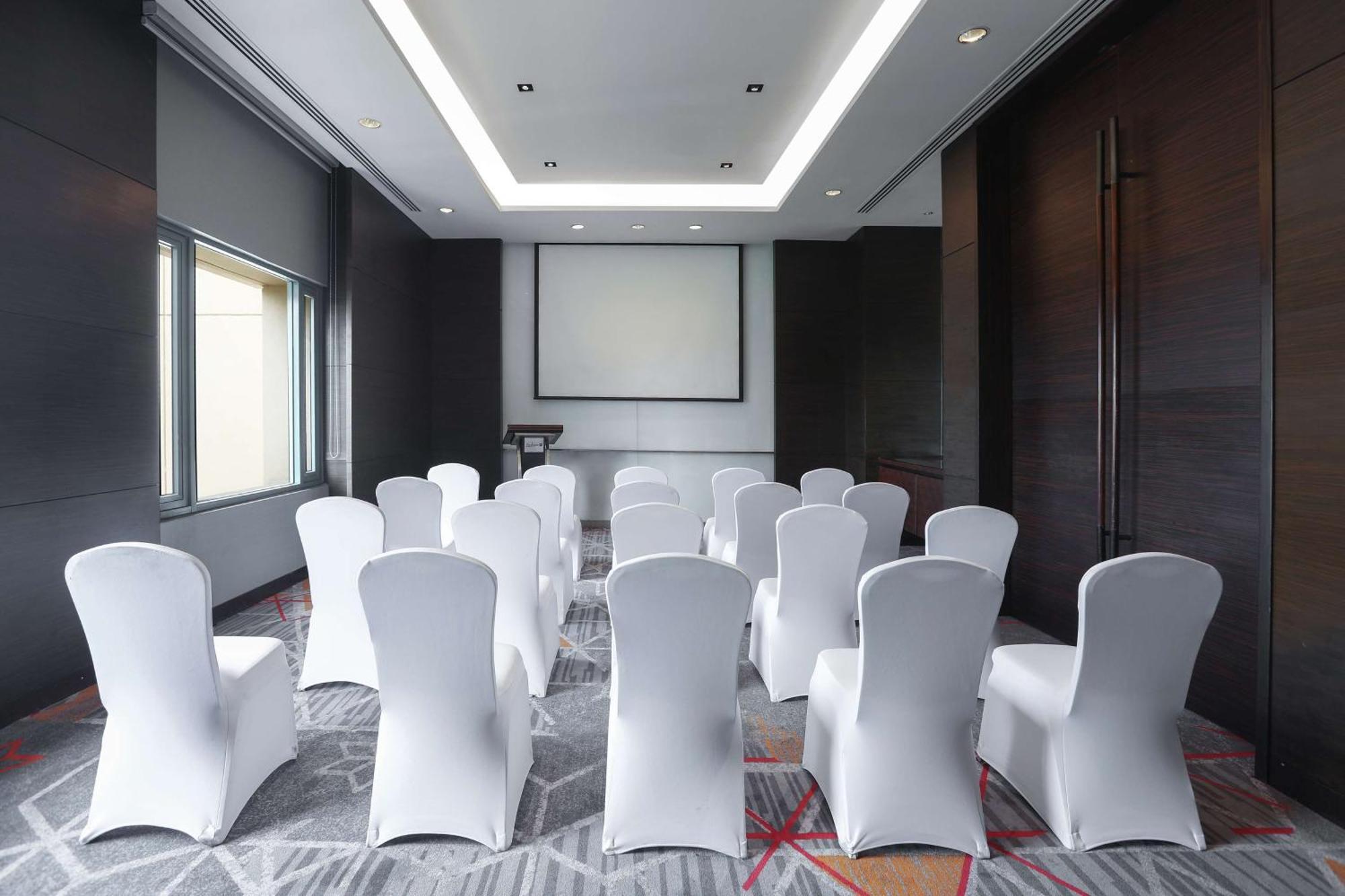 Radisson Blu Cebu Ξενοδοχείο Εξωτερικό φωτογραφία Meeting room
