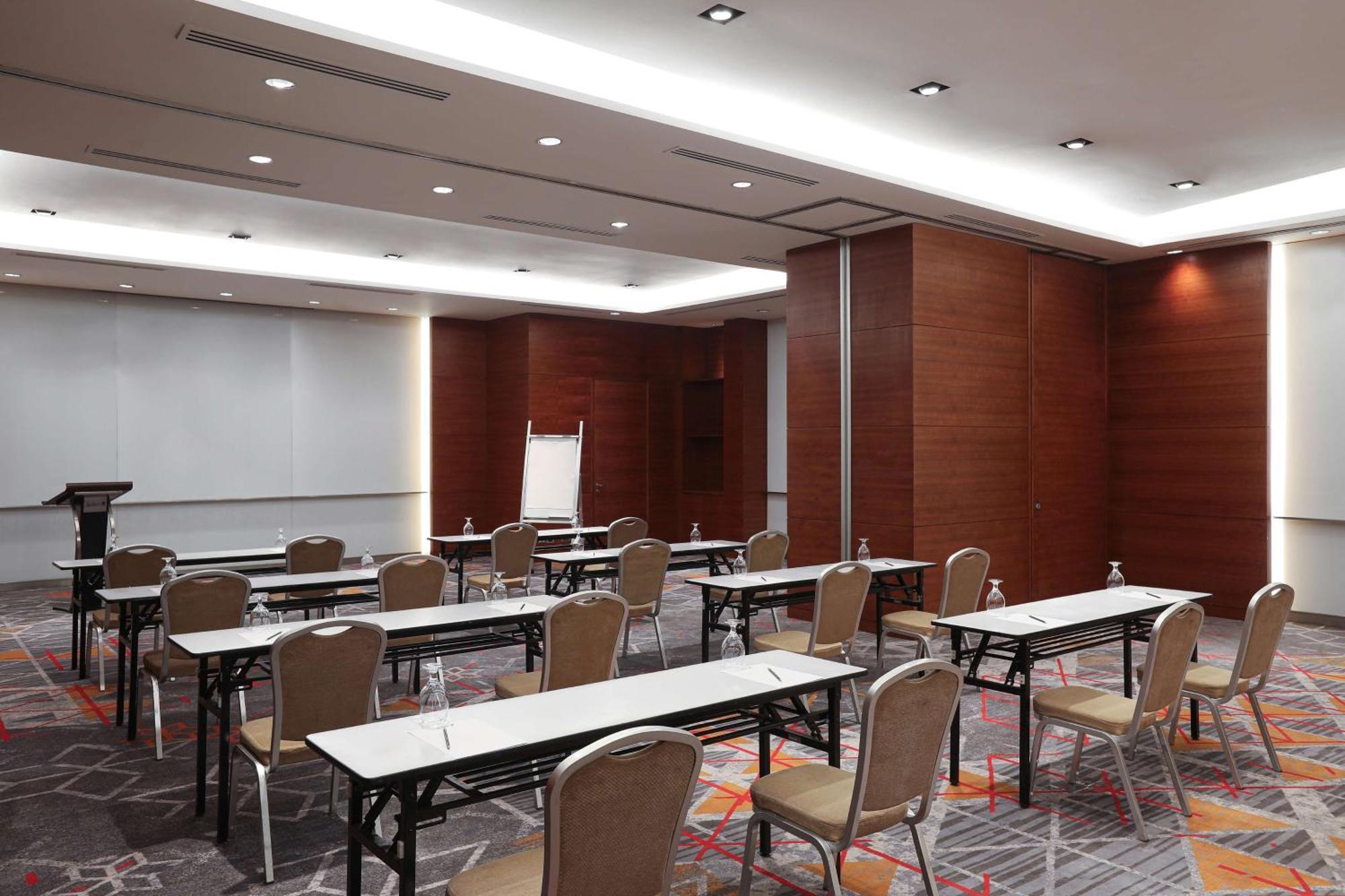 Radisson Blu Cebu Ξενοδοχείο Εξωτερικό φωτογραφία Meeting room